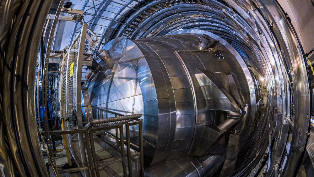 Main spectrometer of the large-scale experiment KATRIN